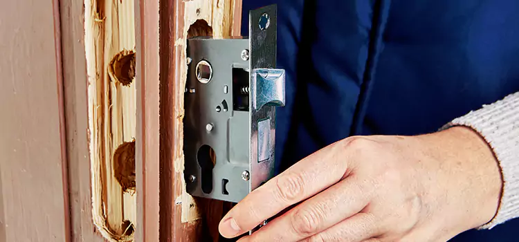 Garage Door Lock Replacement South Bradenton